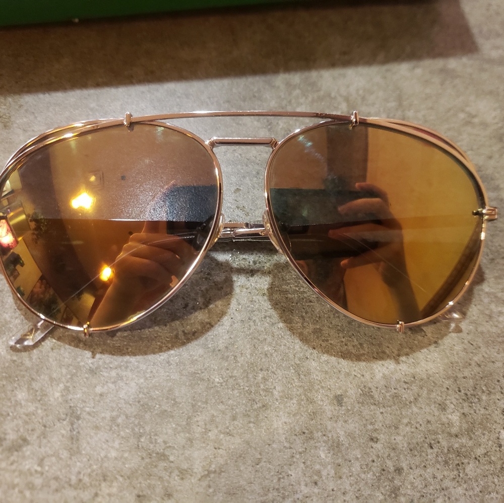 Diff Khloe Kardashian sunglasses
